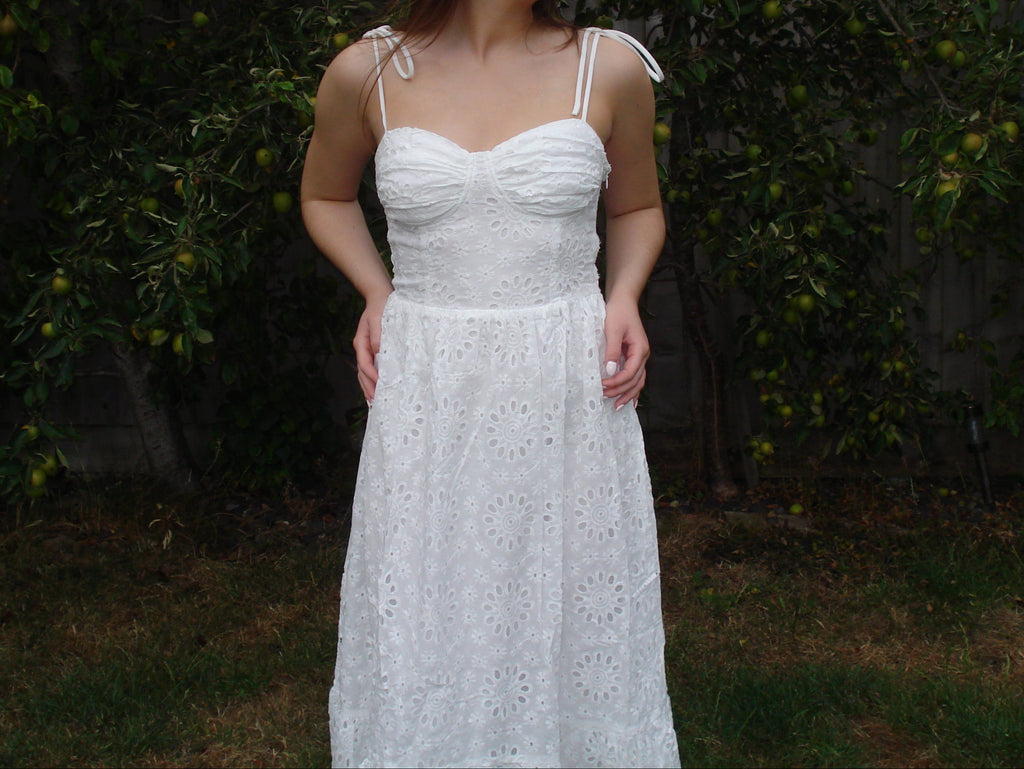 'Alice' Embroidery Floral Tie Strap Maxi Dress